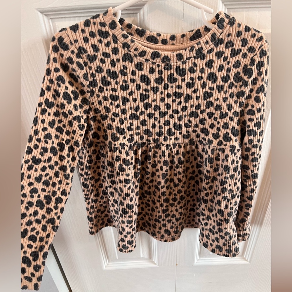 Cheetah print set shirt and pants - 3 pieces